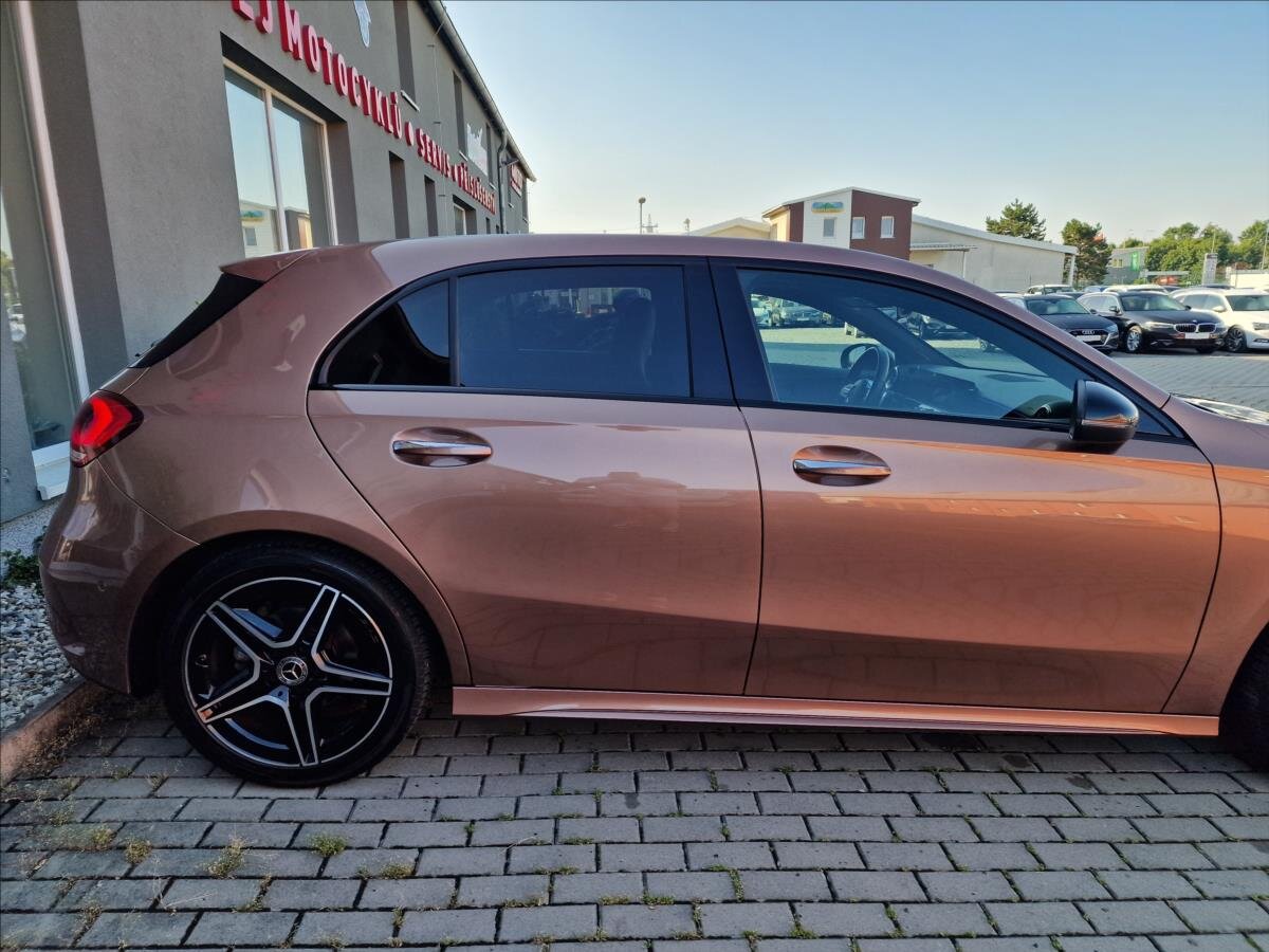 Mercedes-Benz Třídy A Hatchback 1,3 l 100 kw
