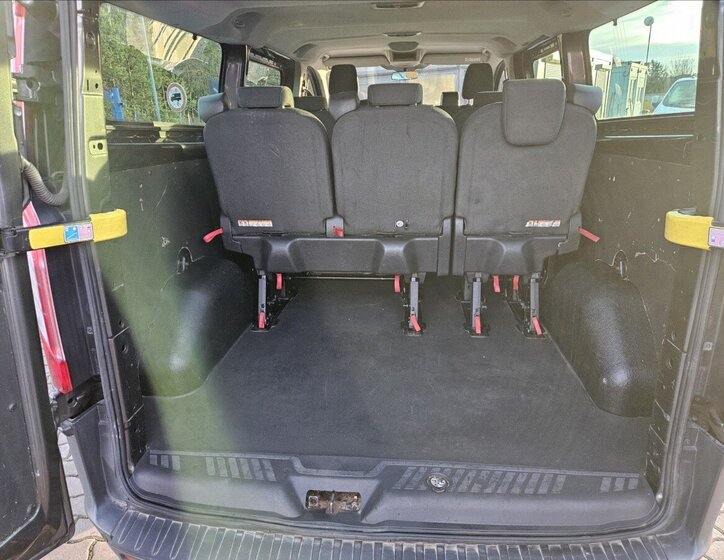 Ford Transit Custom 6