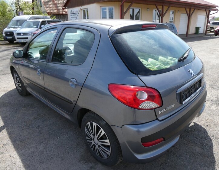 Peugeot 206 Hatchback 1,4 l 54 kw