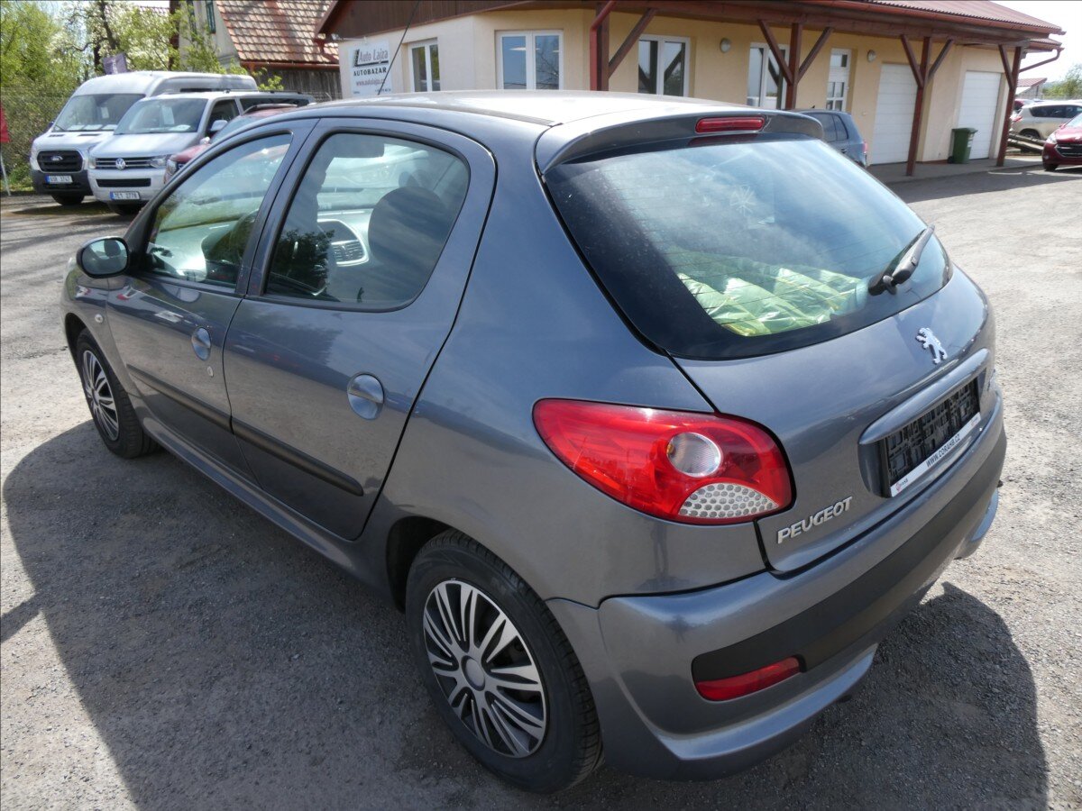 Peugeot 206 Hatchback 1,4 l 54 kw