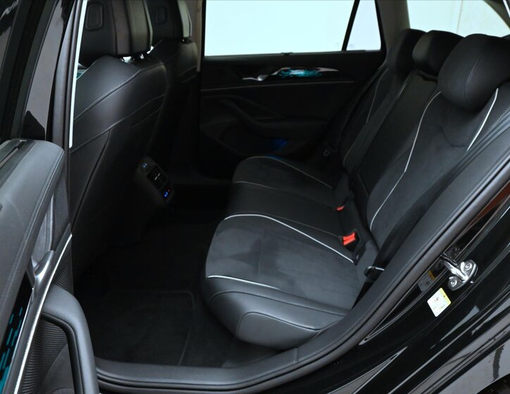 Volkswagen Passat 14