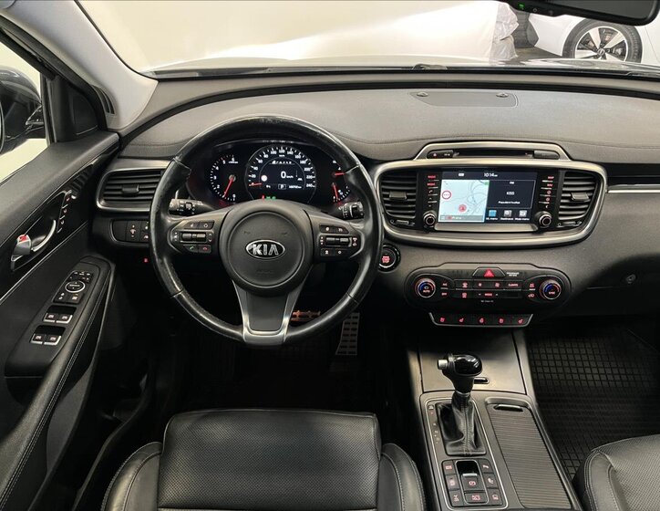 KIA Sorento 5