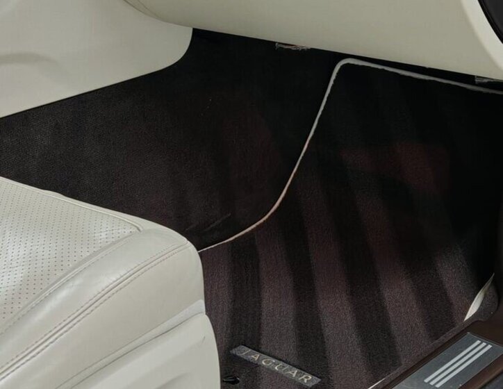 Jaguar XF Sedan 0,0 0