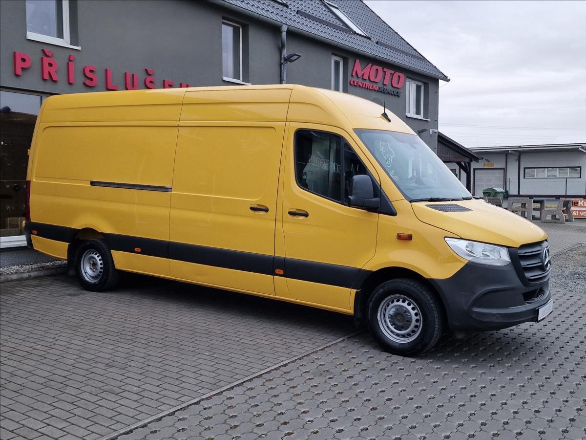 Mercedes-Benz Sprinter Skříň 2,1 l 105 kw
