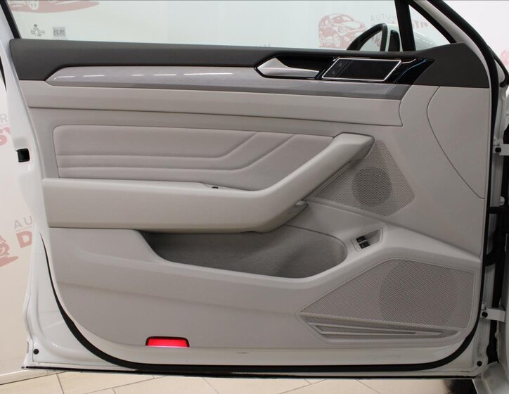 Volkswagen Passat Sedan 1,4 l 115 kw