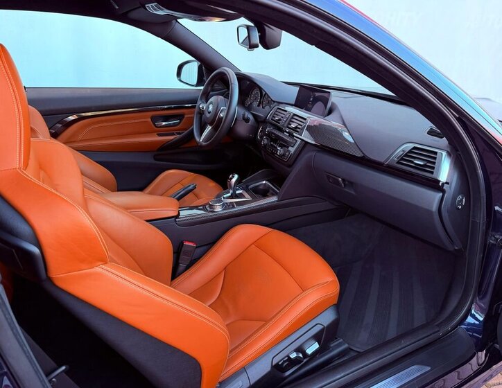 BMW M4 Kupé 3,0 l 317 kw