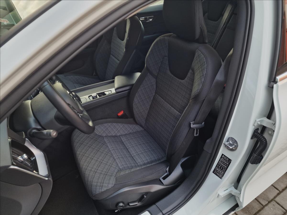 Volvo V60 Kombi 2,0 l 145 kw