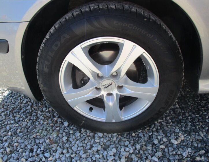 Škoda Octavia Liftback 1,6 l 75 kw