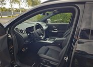 Mercedes-Benz GLA 10