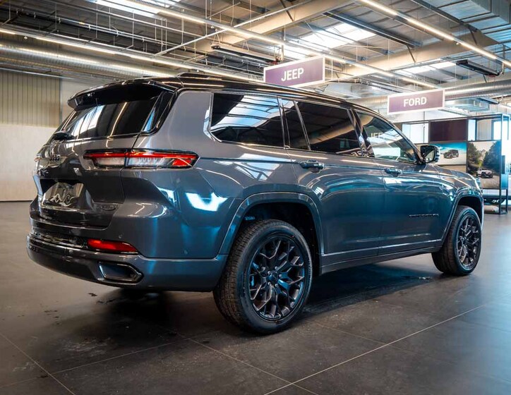 Jeep Grand Cherokee 9