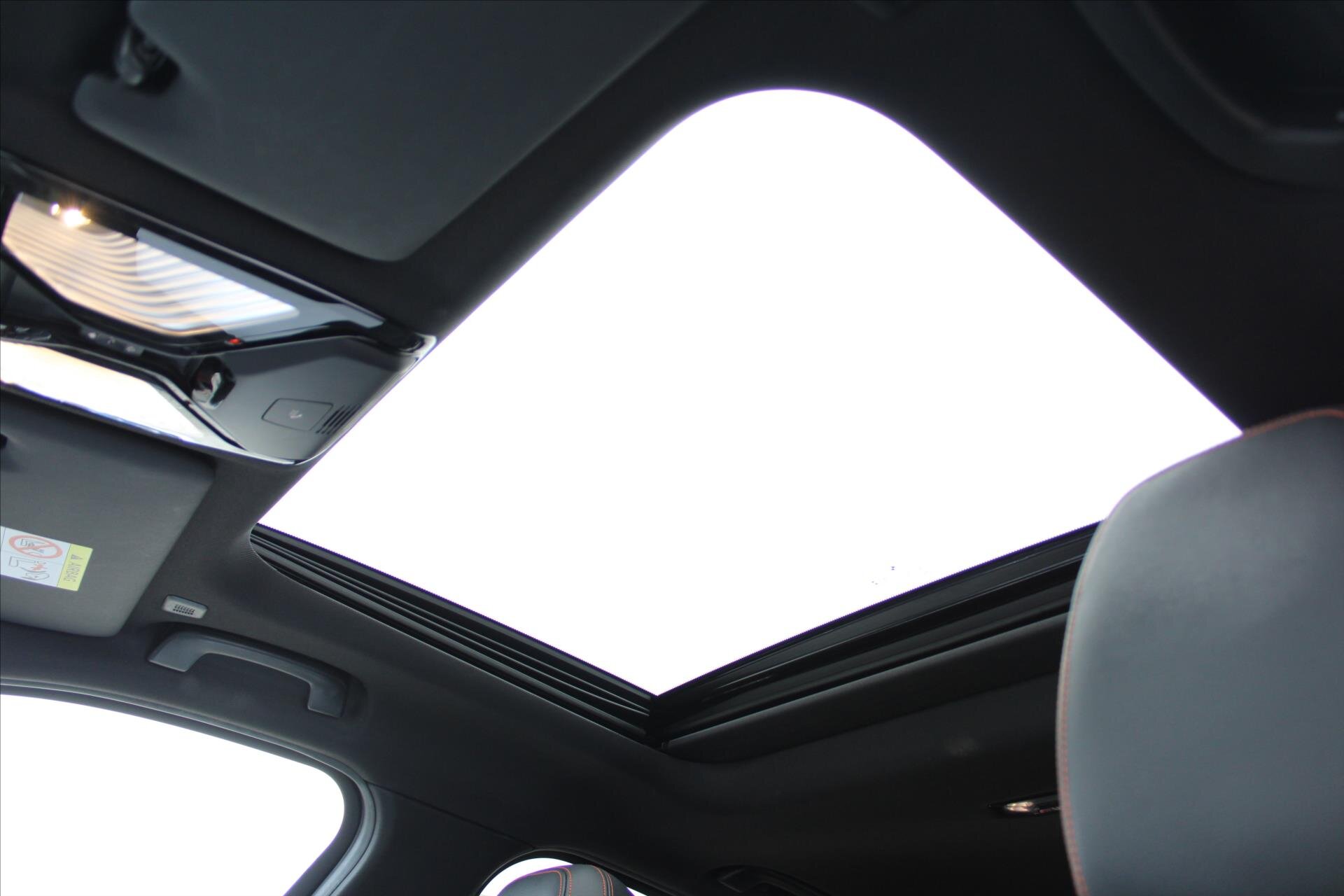 BMW Řada 3 Sedan / Limuzína 2,0 l 140 kw