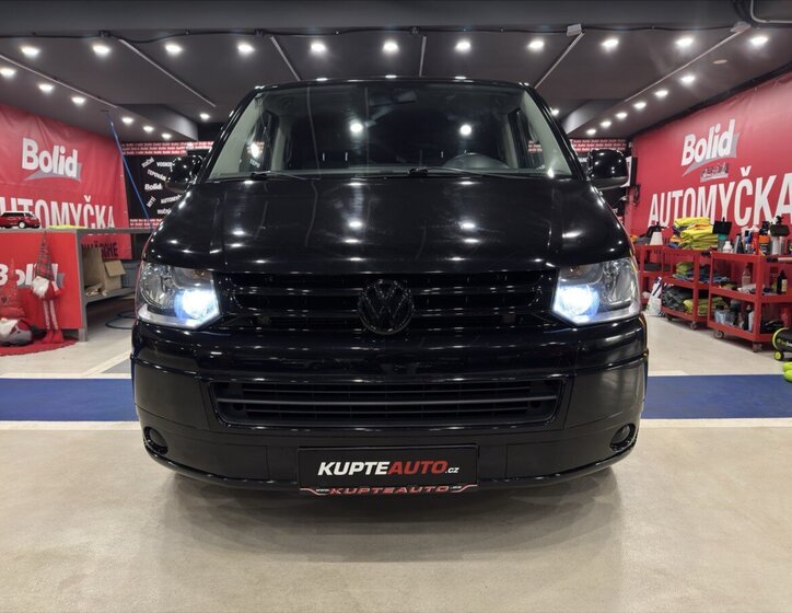 Volkswagen Multivan 9