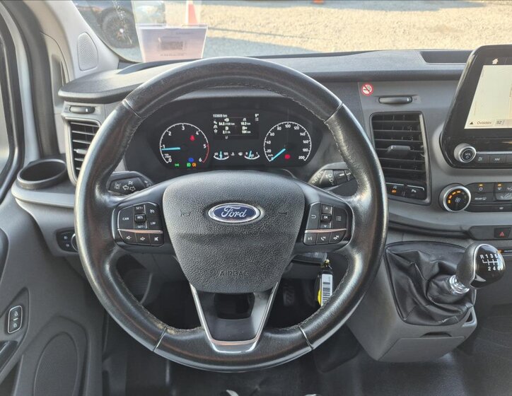 Ford Tourneo Custom MPV 2,0 l 96 kw