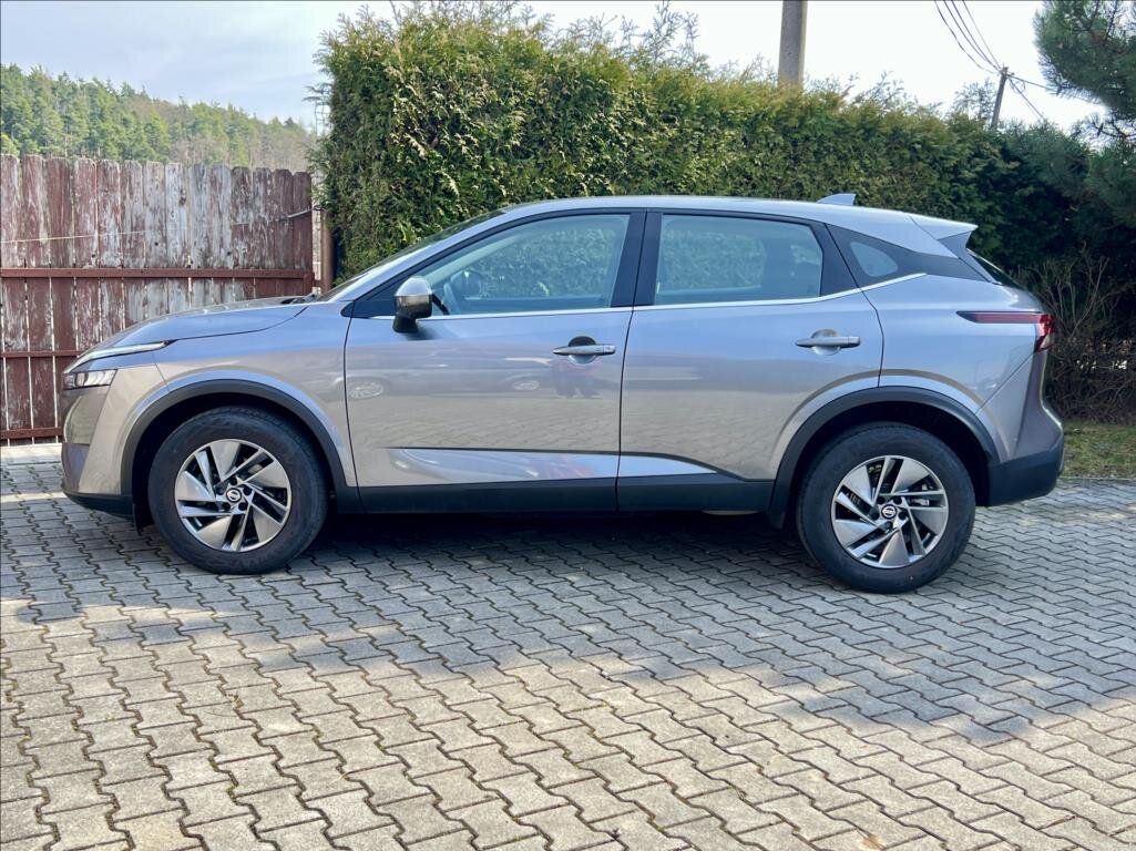 Nissan Qashqai SUV / Terénní 1,3 l 116 kw