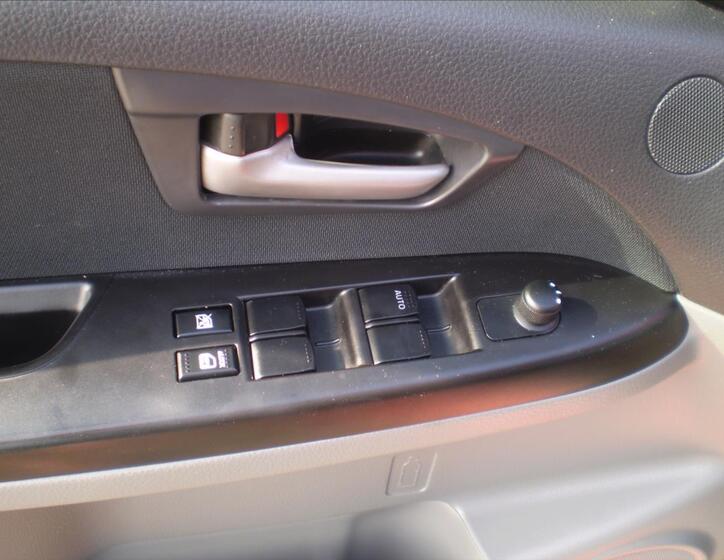 Suzuki SX4 8