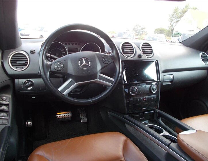 Mercedes-Benz Třídy M 19