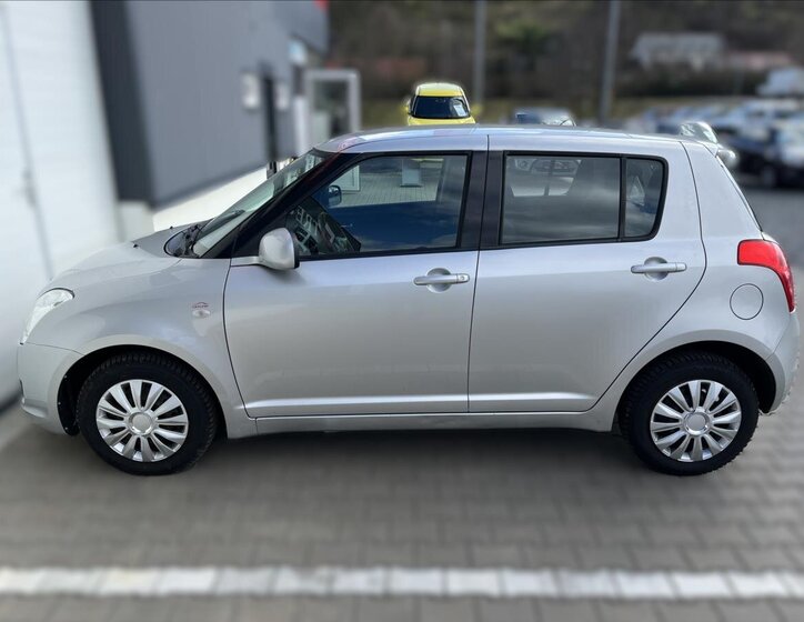 Suzuki Swift Hatchback 1,3 l 68 kw