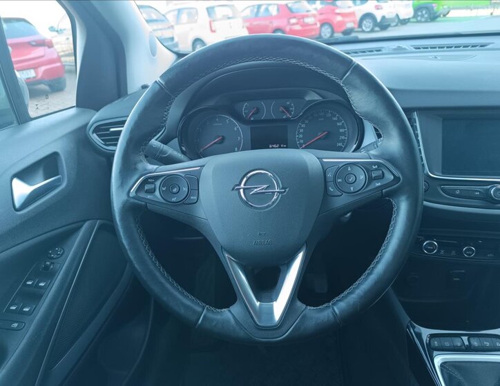 Opel Crossland X SUV / Terénní 1,2 l 81 kw