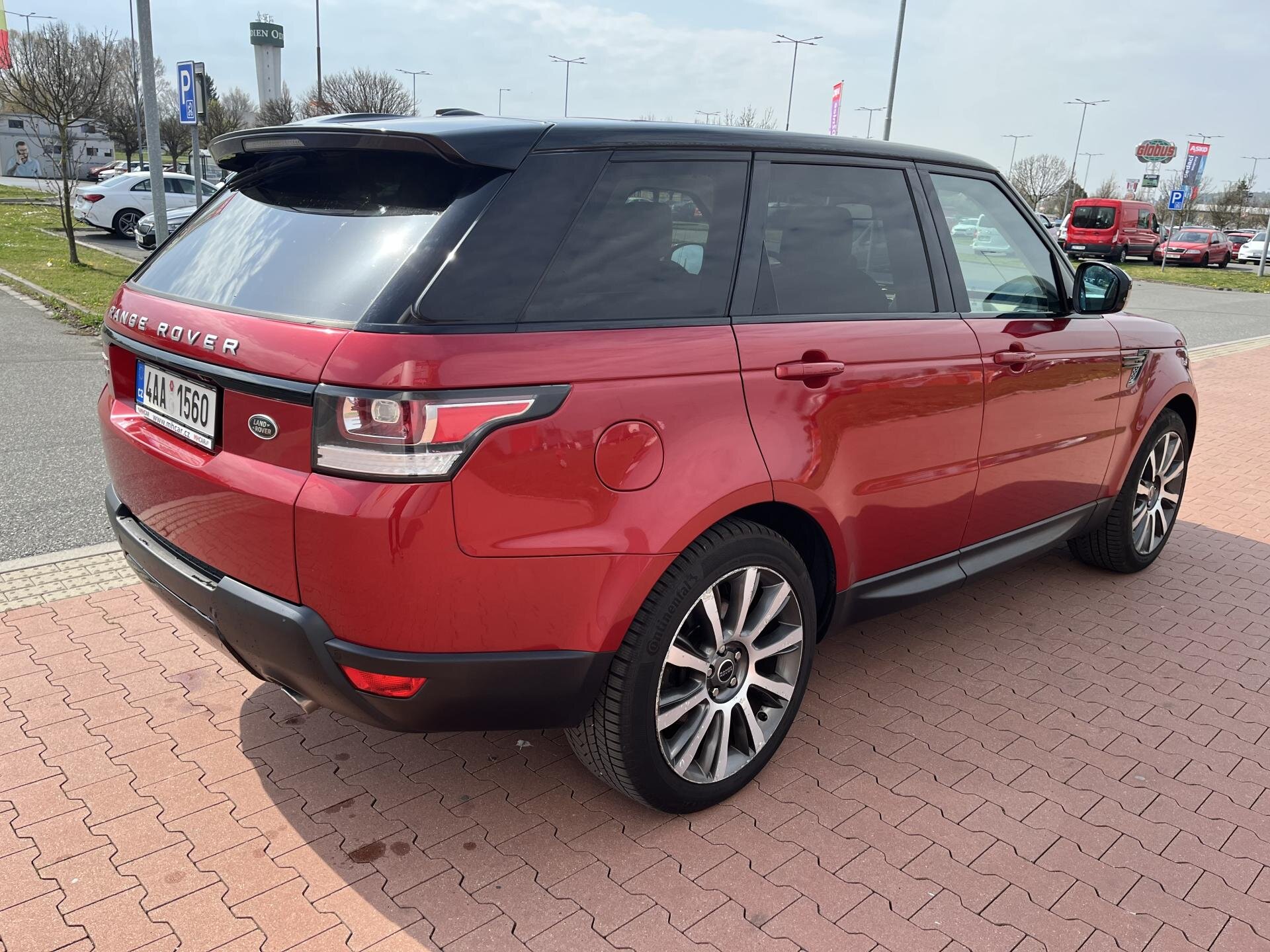 Land Rover Range Rover Sport SUV / Terénní 3,0 l 190 kw