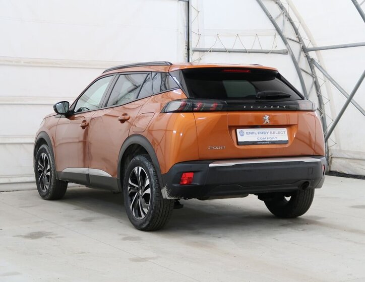 Peugeot 2008 SUV 1,2 l 74 kw