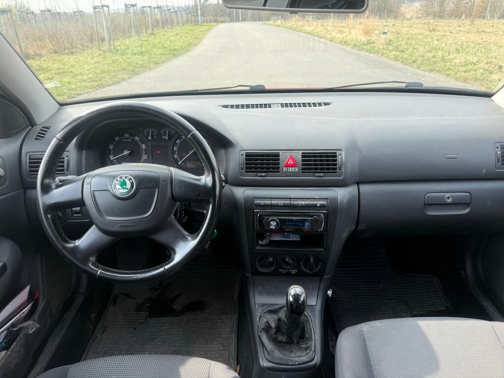 Škoda Octavia Sedan / Limuzína 1,6 l 75 kw