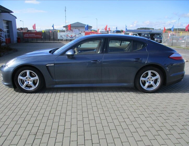 Porsche Panamera 2