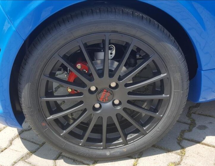 Ligier JS 50 L Hatchback 478,0 6 kw