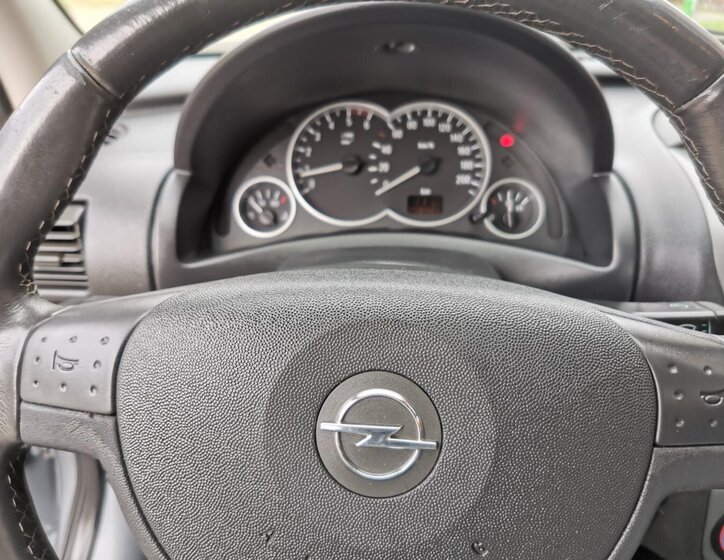 Opel Corsa Hatchback 1,7 l 74 kw