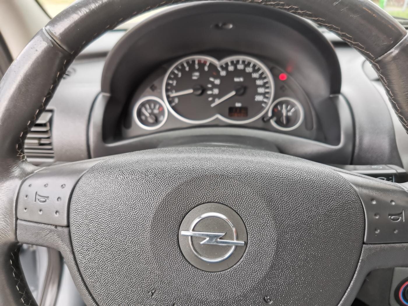 Opel Corsa Hatchback 1,7 l 74 kw