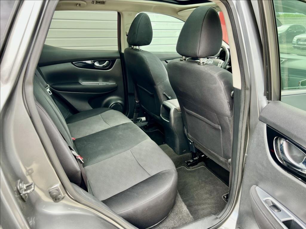 Nissan Qashqai SUV / Terénní 1,6 l 96 kw