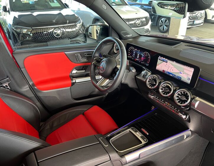 Mercedes-Benz GLB 12