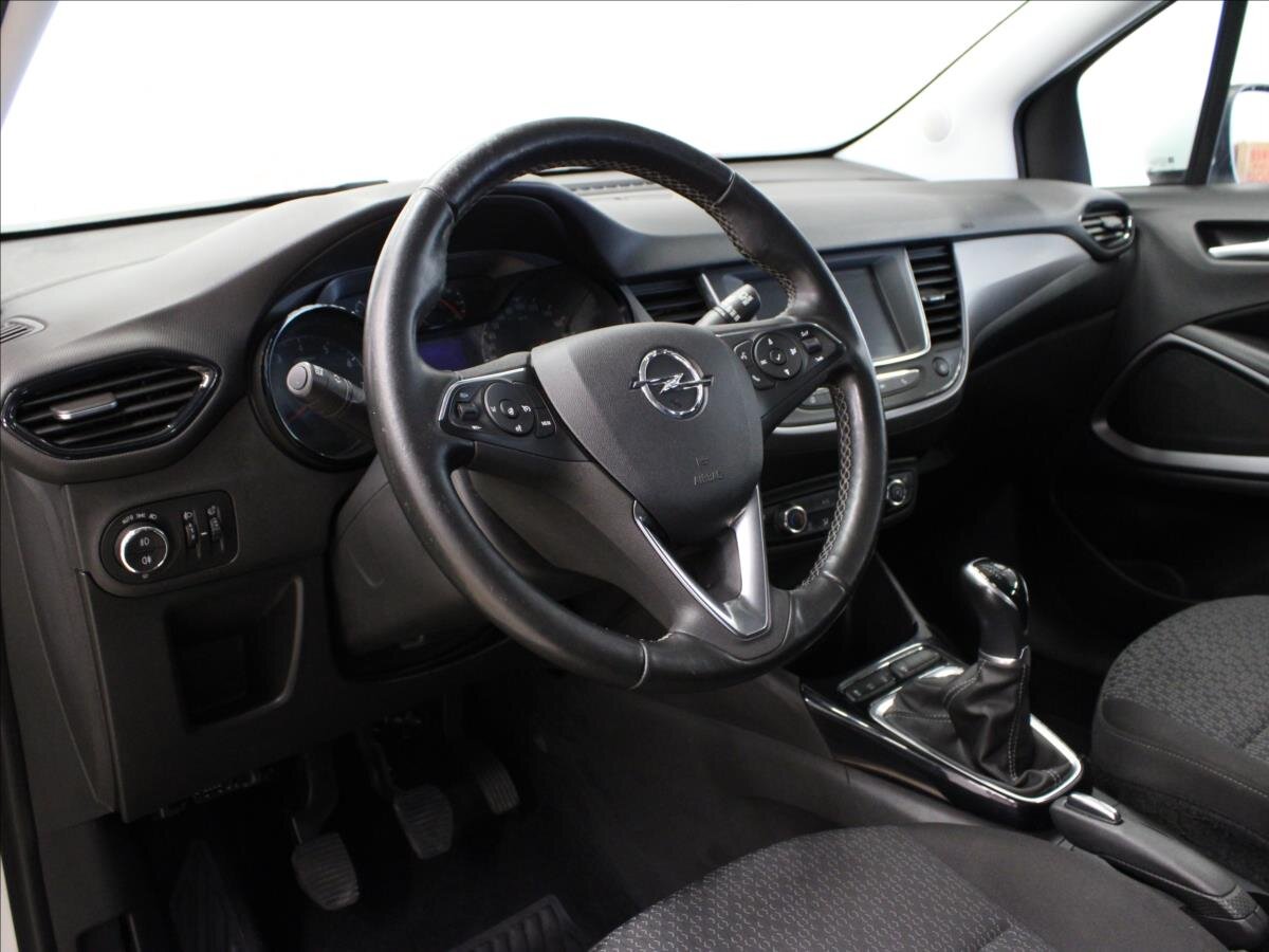 Opel Crossland X SUV 1,2 l 61 kw