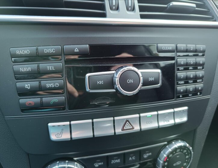 Mercedes-Benz Třídy C Kupé 2,1 l 150 kw