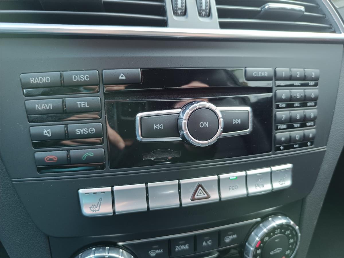 Mercedes-Benz Třídy C Kupé 2,1 l 150 kw