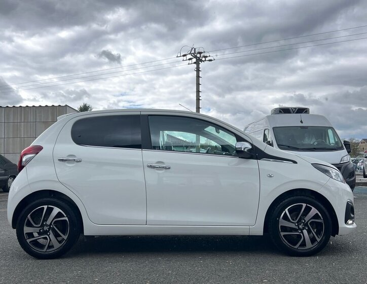 Peugeot 108 Hatchback 1,2 l 60 kw
