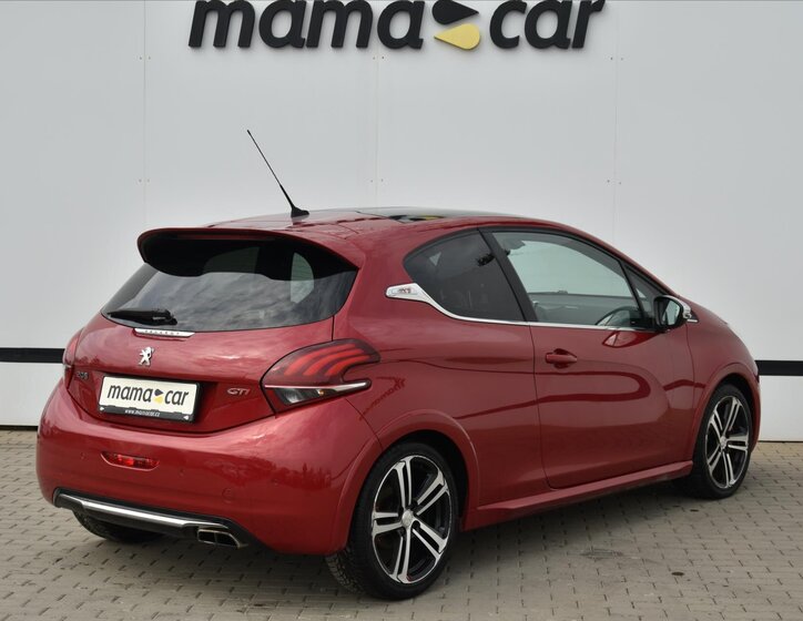Peugeot 208 Hatchback 1,6 l 153 kw