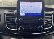 Ford Tourneo Custom 9