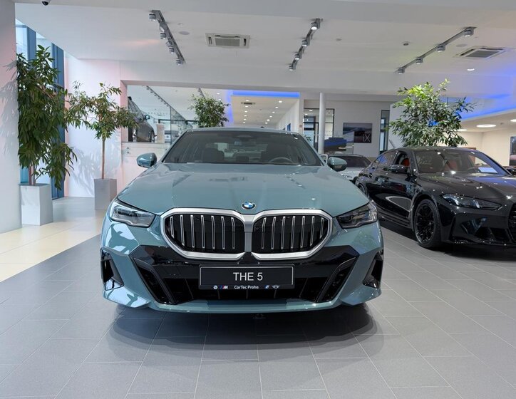 BMW Řada 5 Sedan 3,0 l 223 kw