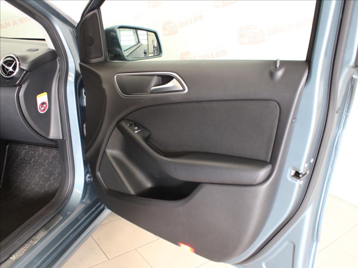 Mercedes-Benz Třídy B Kombi 1,6 l 90 kw