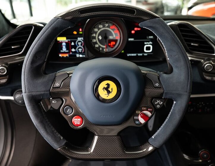 Ferrari 488 Kupé 3,9 l 530 kw