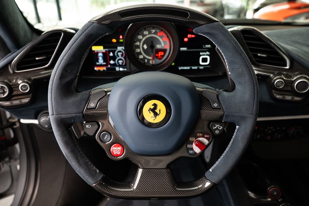 Ferrari 488 Kupé 3,9 l 530 kw