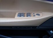 BMW Řada 7 Sedan / Limuzína 3,0 l 195 kw
