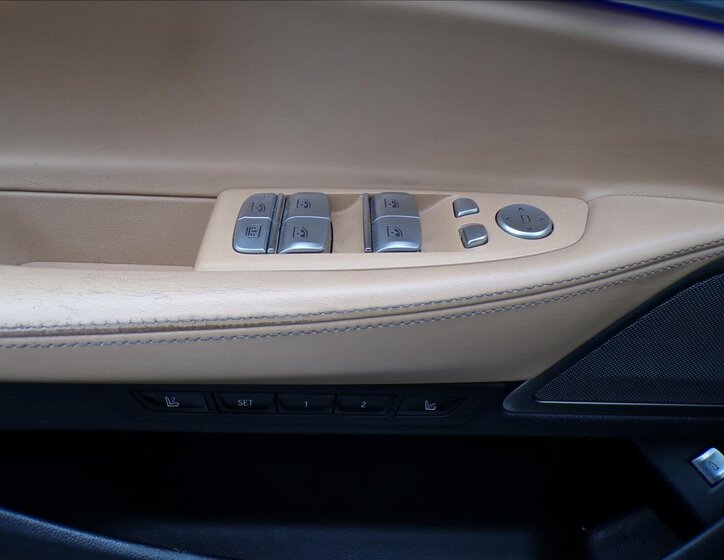 BMW Řada 7 Sedan / Limuzína 3,0 l 195 kw