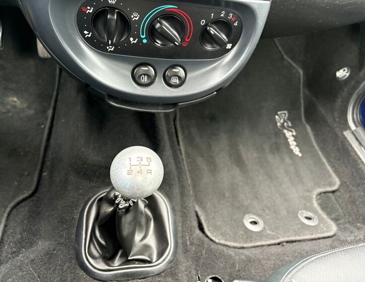 Ford Streetka Kabriolet 1,6 l 70 kw