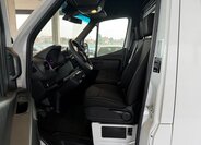 Mercedes-Benz Sprinter 10