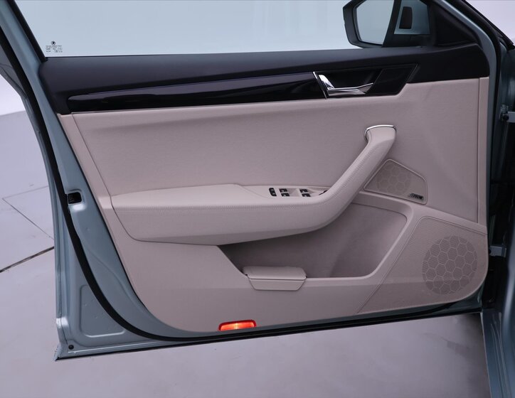 Škoda Superb Liftback 2,0 l 147 kw