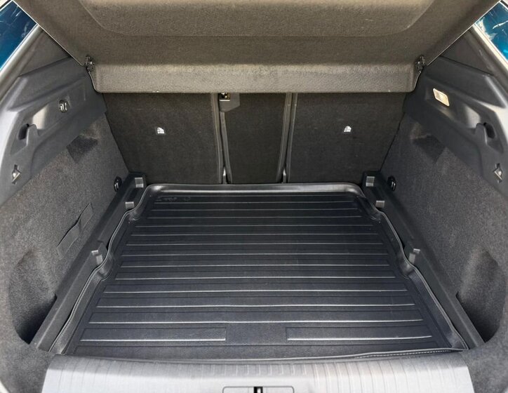 Peugeot 3008 SUV / Terénní 1,2 l 107 kw