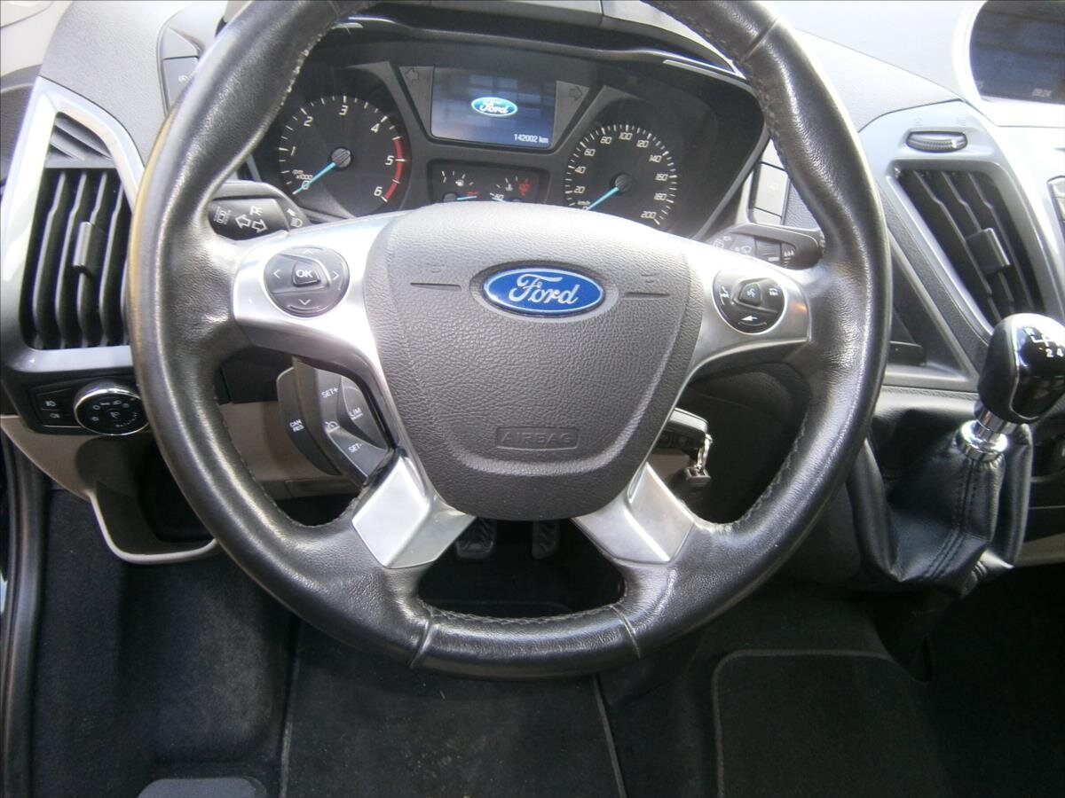 Ford Tourneo Custom Kombi 2,0 l 96 kw
