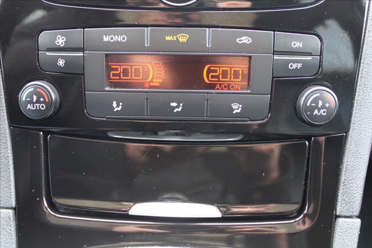 Ford S-MAX MPV 2,0 l 120 kw