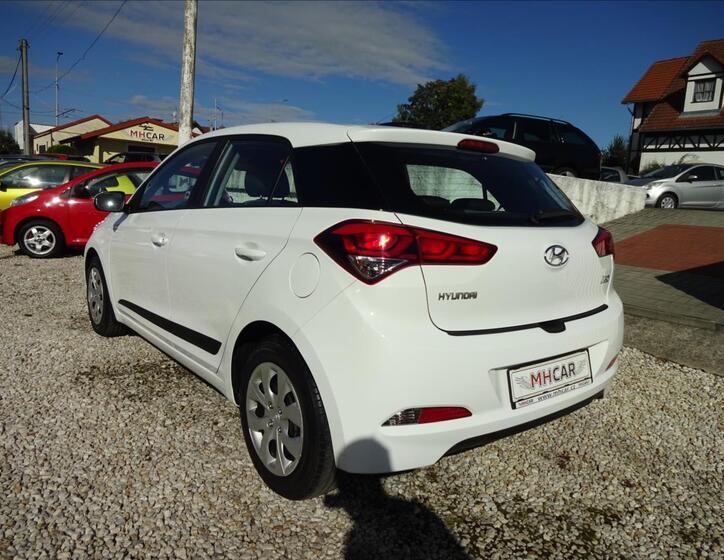 Hyundai i20 5